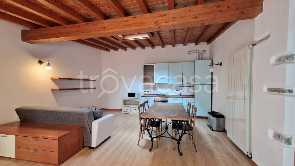 appartamento in vendita a Bergamo in zona Monterosso
