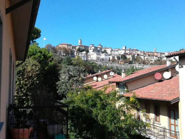 appartamento in vendita a Bergamo in zona Città Alta