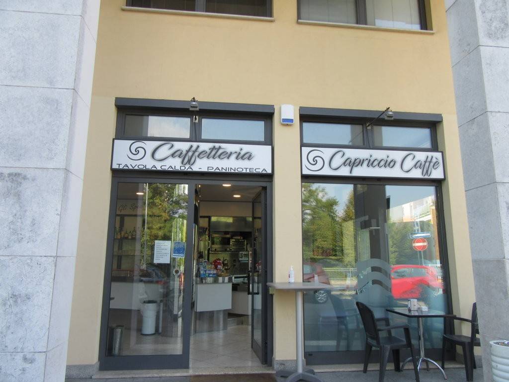 negozio in vendita a Bergamo in zona Celadina