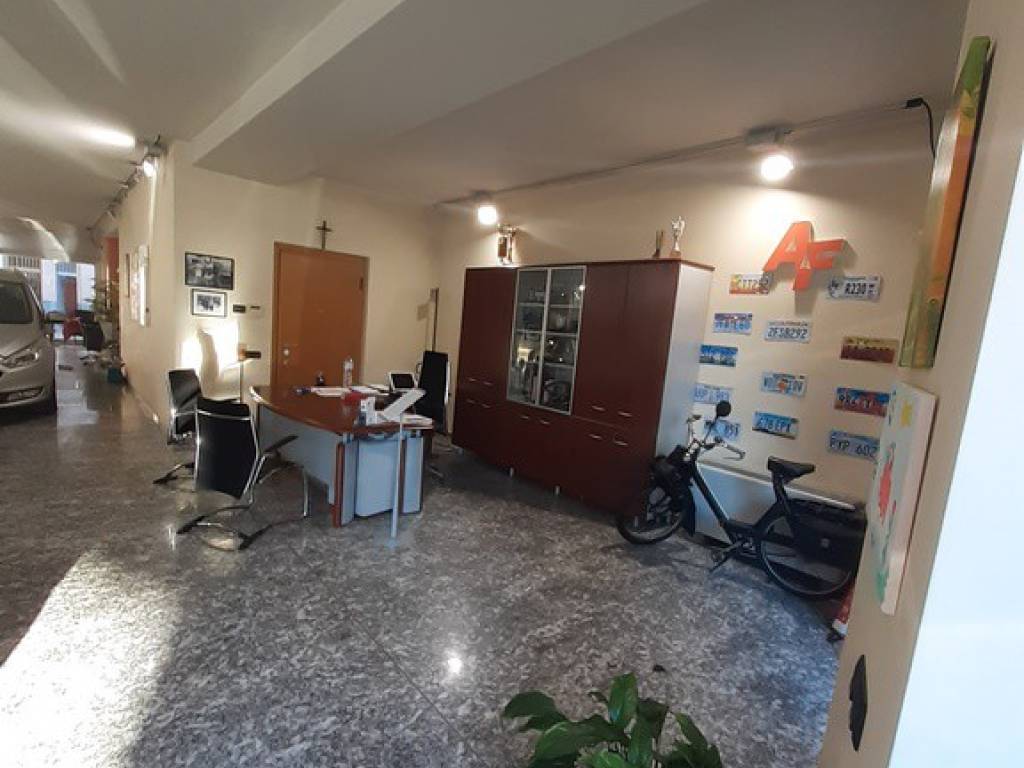 ufficio in vendita a Bergamo in zona Colognola