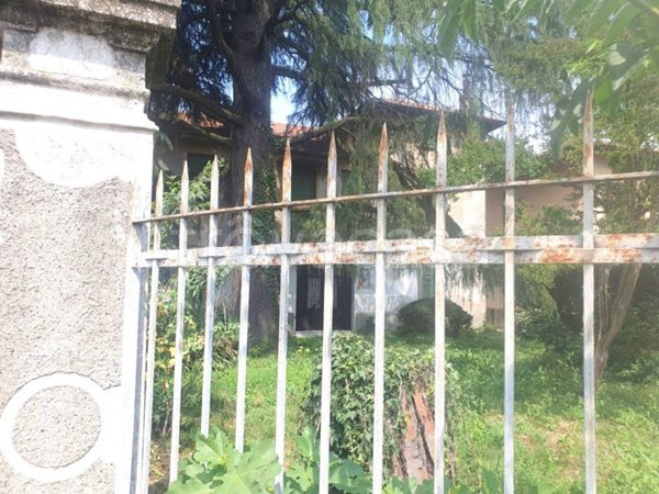 casa indipendente in vendita a Bergamo in zona Colognola