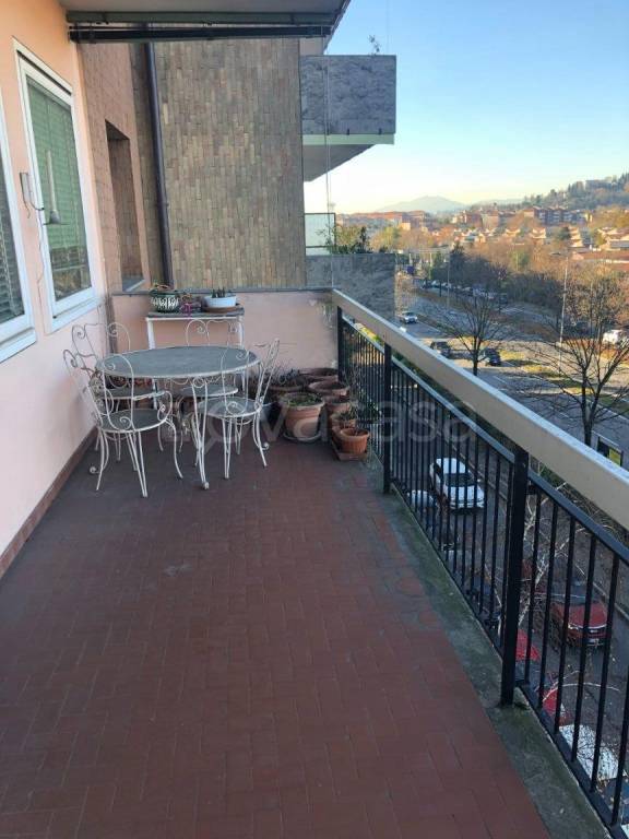 appartamento in vendita a Bergamo in zona Canovine