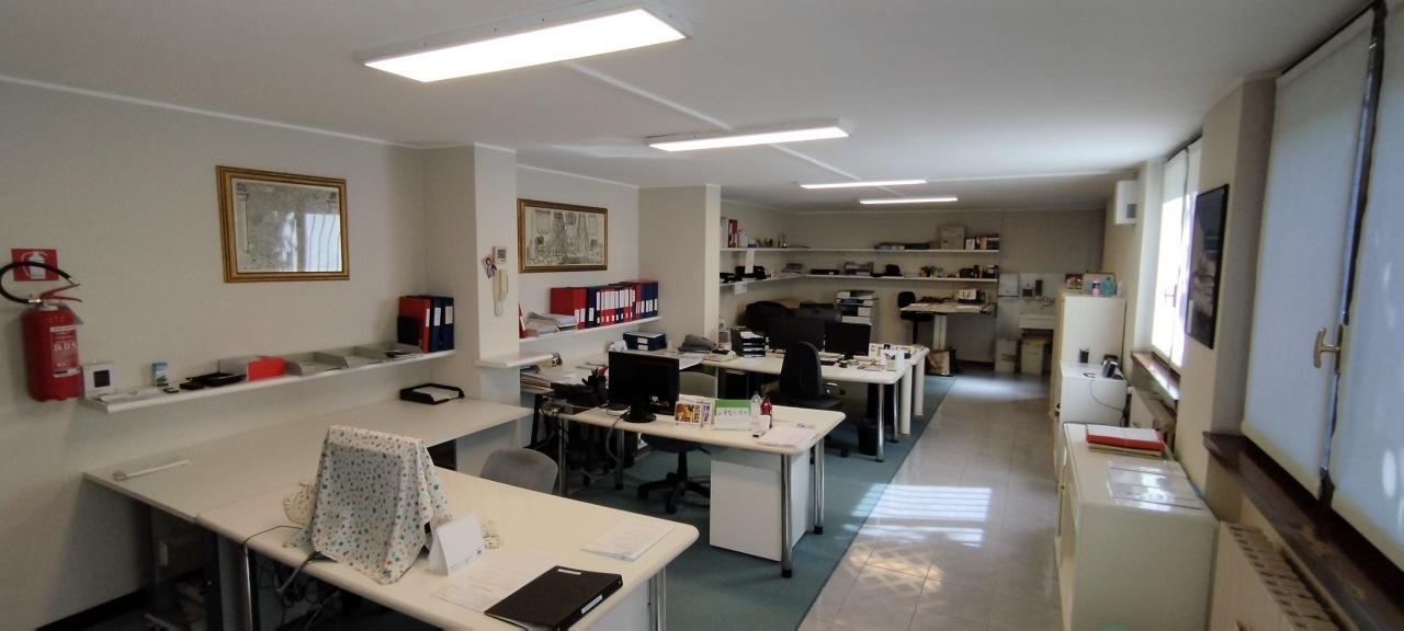 ufficio in vendita a Bergamo in zona Conca Fiorita