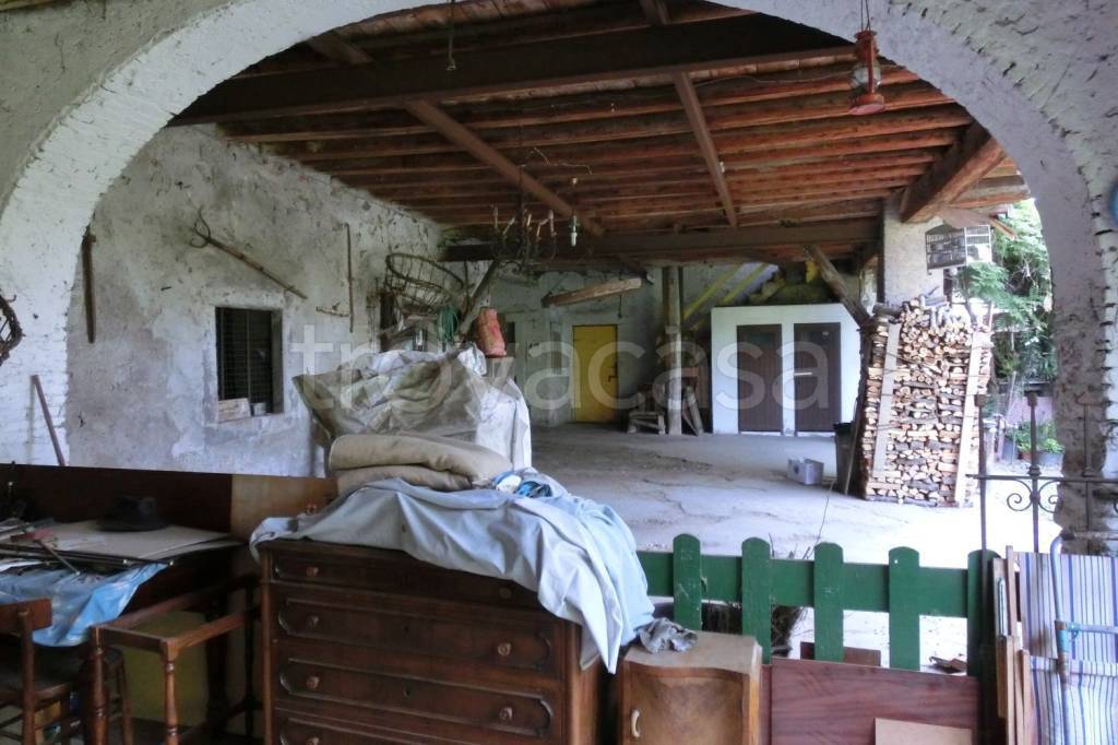 casa indipendente in vendita a Bergamo in zona Redona