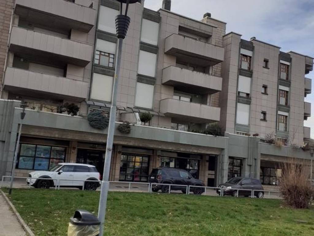 negozio in affitto a Bergamo in zona Borgo Palazzo