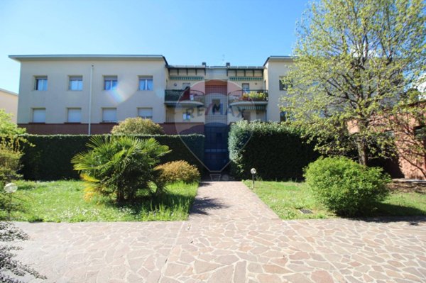 appartamento in vendita a Bergamo in zona Villaggio degli Sposi