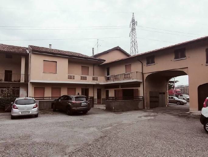 casa indipendente in vendita a Bergamo in zona Canovine