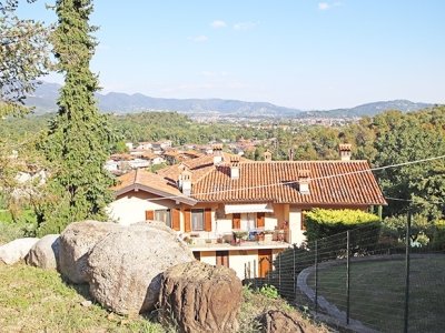 terreno edificabile in vendita a Bergamo in zona Città Alta