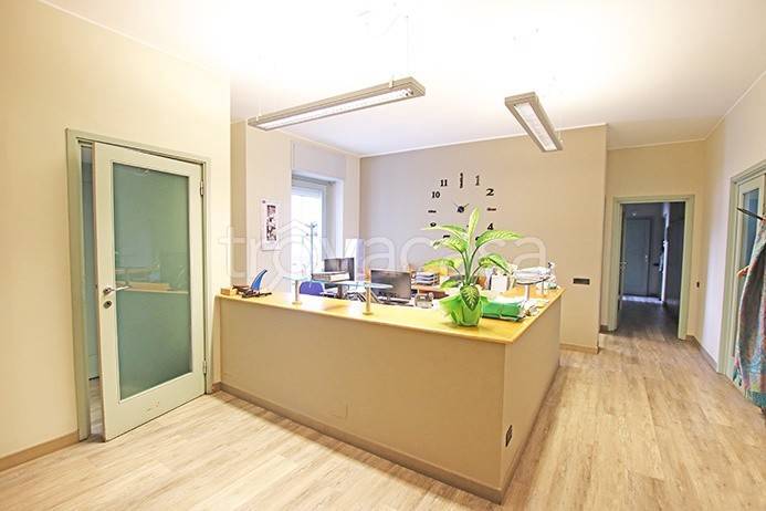 ufficio in vendita a Bergamo in zona Bergamo Centro