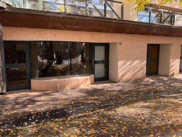ufficio in vendita a Bergamo in zona Borgo Palazzo