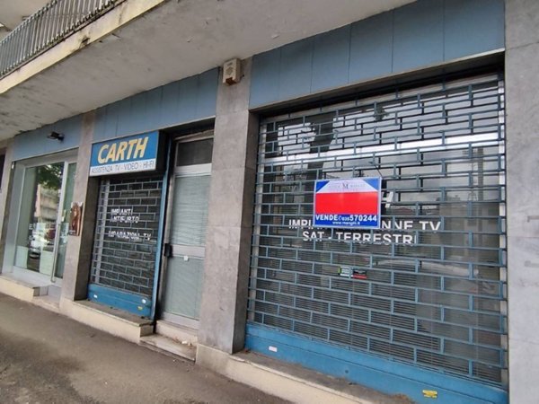 negozio in vendita a Bergamo in zona Conca Fiorita