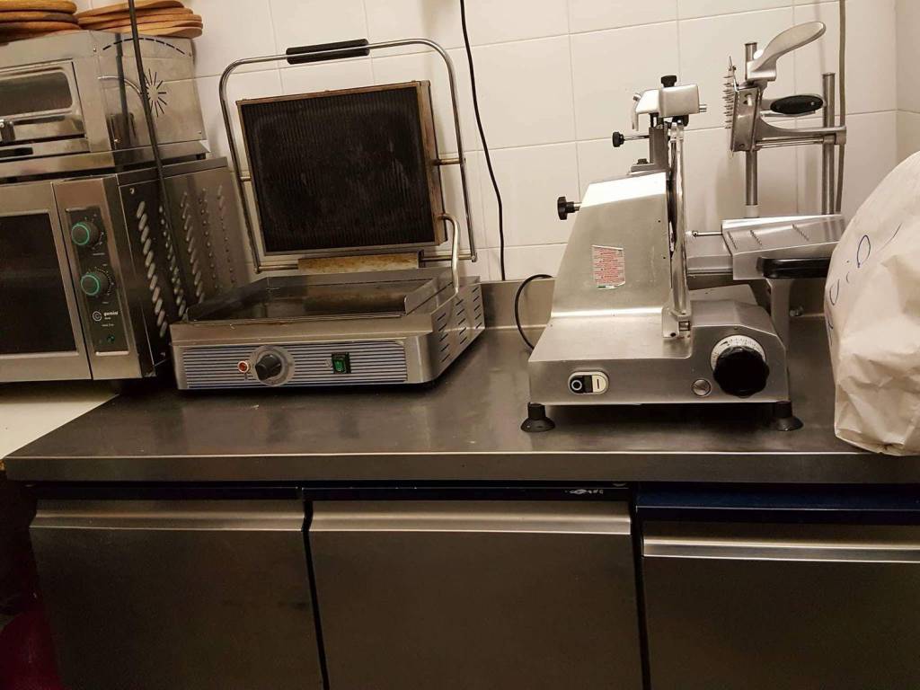 negozio in vendita a Bergamo in zona Colognola