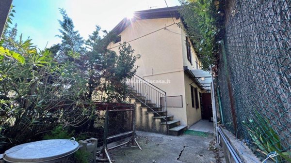 appartamento in vendita a Bergamo in zona Valtesse/Valverde