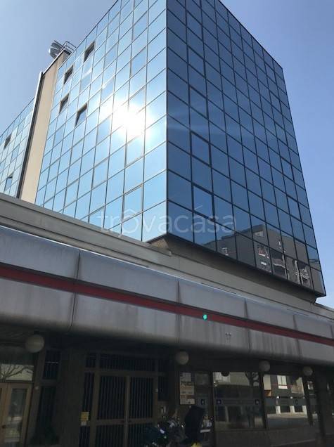 ufficio in vendita a Bergamo in zona Malpensata