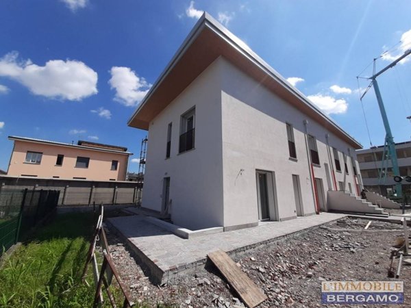 appartamento in vendita a Bergamo in zona Canovine