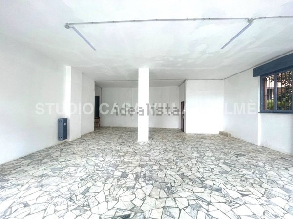 locale commerciale in vendita a Bergamo in zona Città Alta