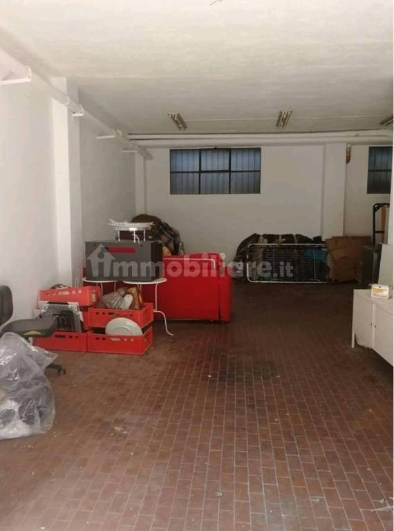 locale commerciale in vendita a Bergamo in zona Città Alta