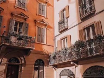intera palazzina in vendita a Bergamo in zona Città Alta