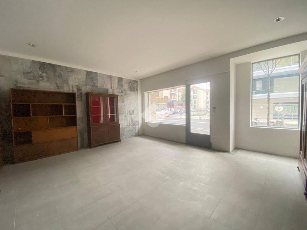 negozio in vendita a Bergamo in zona Borgo Santa Caterina