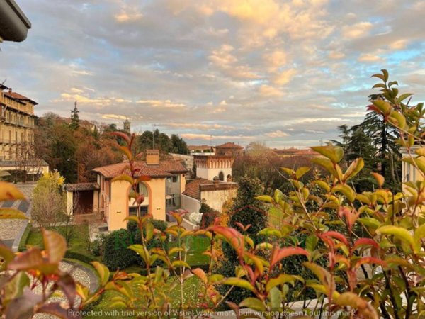 appartamento in vendita a Bergamo in zona Città Alta