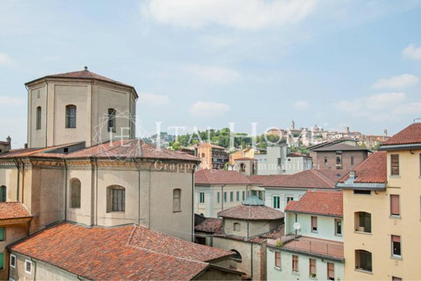 appartamento in vendita a Bergamo in zona Bergamo Centro