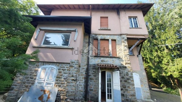 casa indipendente in vendita a Bergamo