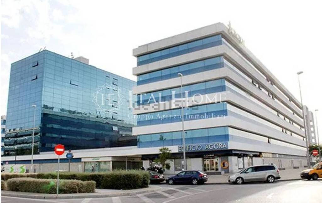 ufficio in vendita a Bergamo in zona Redona