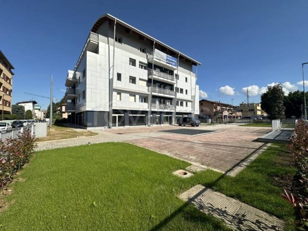 negozio in vendita a Bergamo in zona Borgo Palazzo