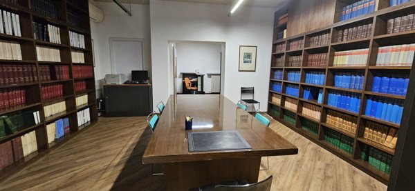 ufficio in vendita a Bergamo in zona Bergamo Centro