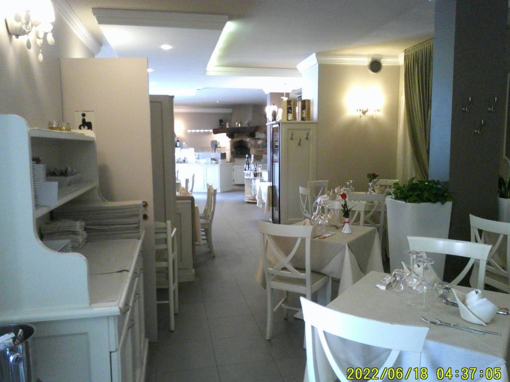 negozio in vendita a Bergamo in zona Borgo Palazzo