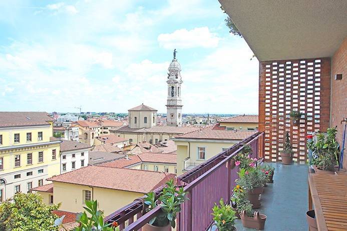 appartamento in vendita a Bergamo in zona Città Alta