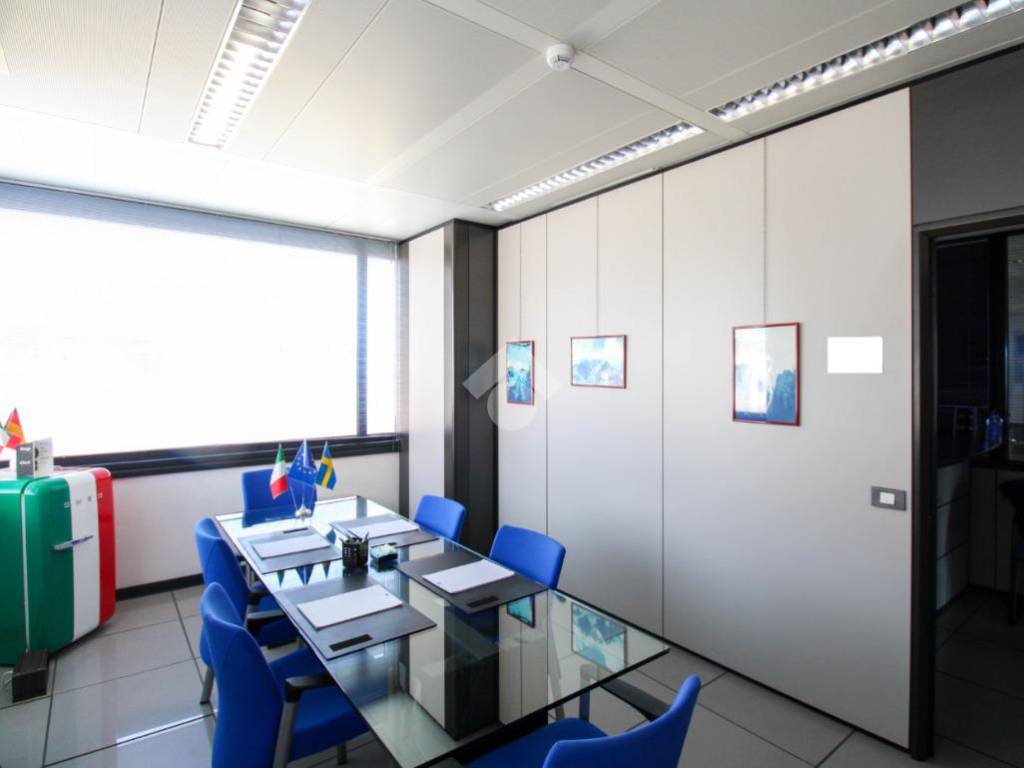 ufficio in vendita a Bergamo in zona Borgo Palazzo