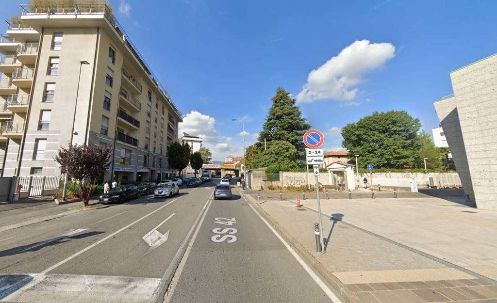 negozio in vendita a Bergamo in zona Canovine