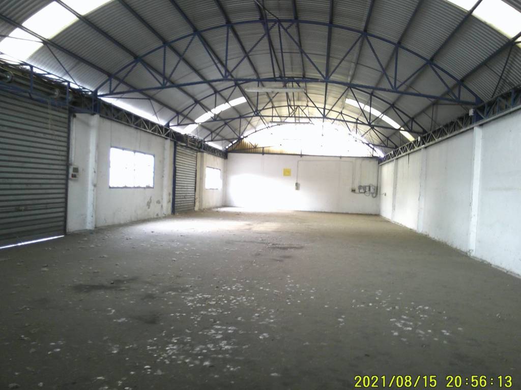 locale commerciale in vendita a Bergamo in zona Canovine