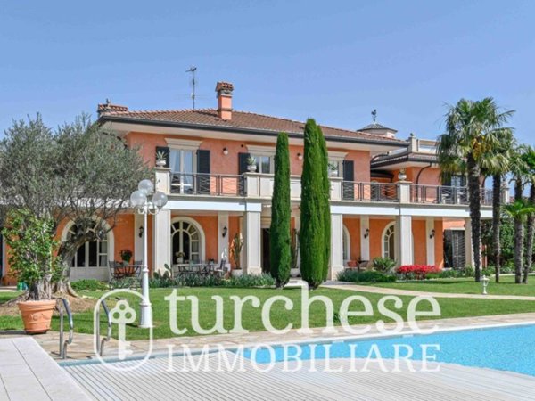 casa indipendente in vendita a Bergamo in zona Borgo Palazzo