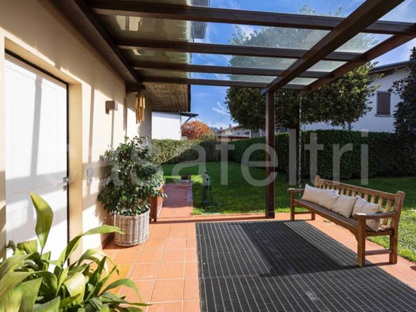 casa indipendente in vendita a Bergamo in zona Longuelo