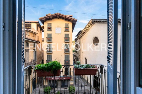 appartamento in vendita a Bergamo in zona Città Alta
