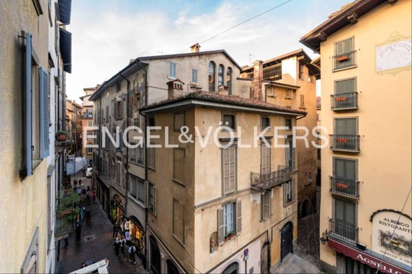 appartamento in vendita a Bergamo in zona Città Alta