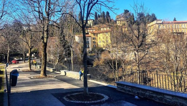 negozio in vendita a Bergamo in zona Città Alta
