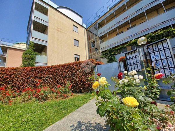 appartamento in vendita a Bergamo in zona Villaggio degli Sposi