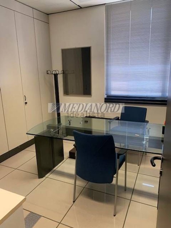 ufficio in vendita a Bergamo in zona Bergamo Centro