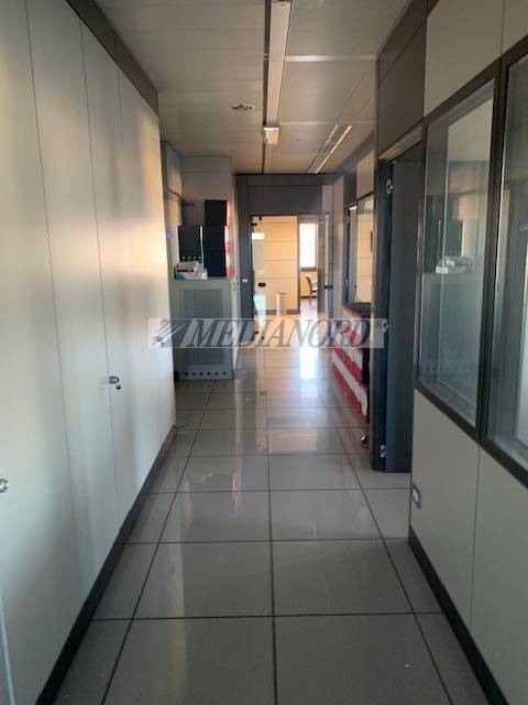 ufficio in vendita a Bergamo in zona Borgo Palazzo
