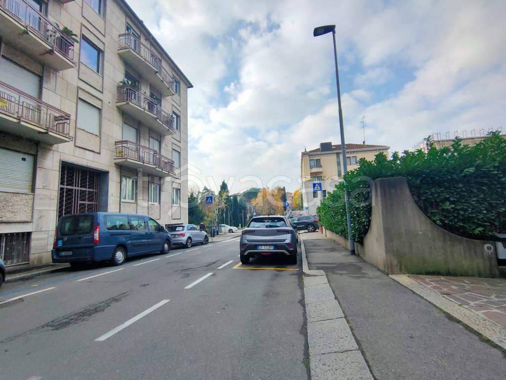ufficio in vendita a Bergamo in zona Bergamo Centro