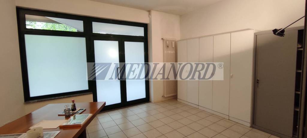 ufficio in vendita a Bergamo in zona Bergamo Centro