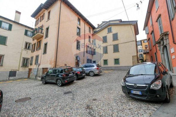 appartamento in vendita a Bergamo in zona Città Alta