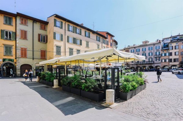negozio in vendita a Bergamo in zona Bergamo Centro
