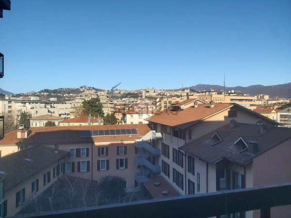 appartamento in vendita a Bergamo in zona Città Alta