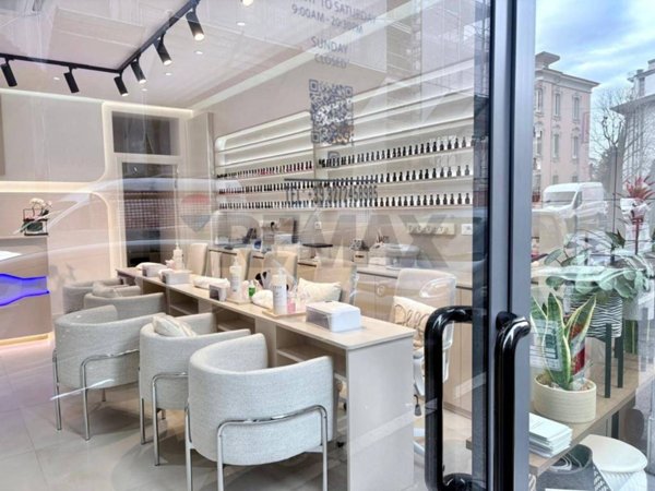negozio in vendita a Bergamo in zona Borgo Palazzo