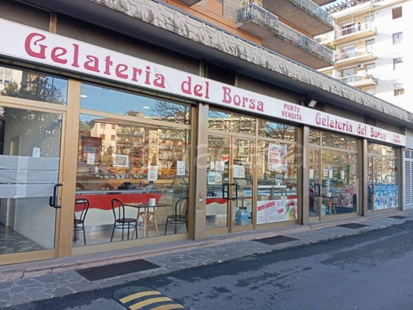 negozio in vendita a Bergamo in zona Canovine