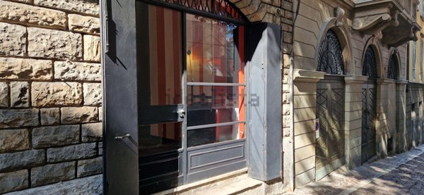 negozio in vendita a Bergamo in zona Città Alta